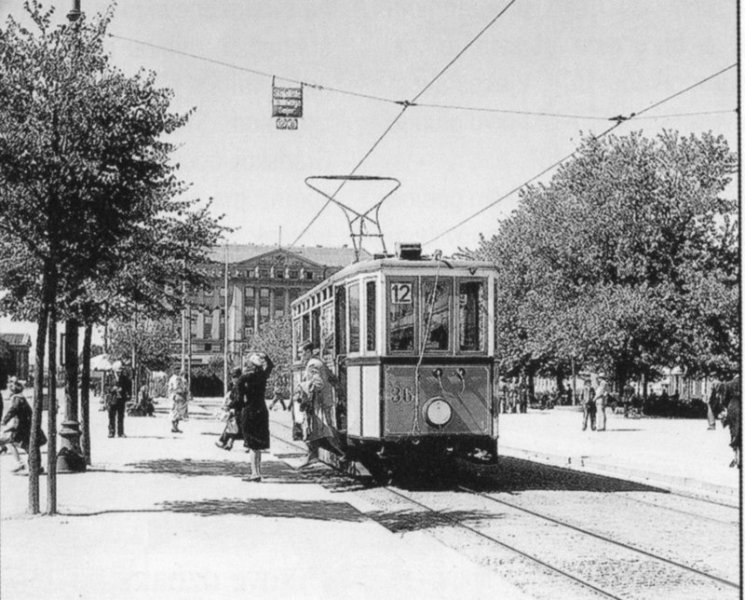 Tramvaj linije 12 na Glavnom kolodvoru